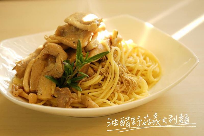簡易情人節料理❤油醋野菇義大利麵
