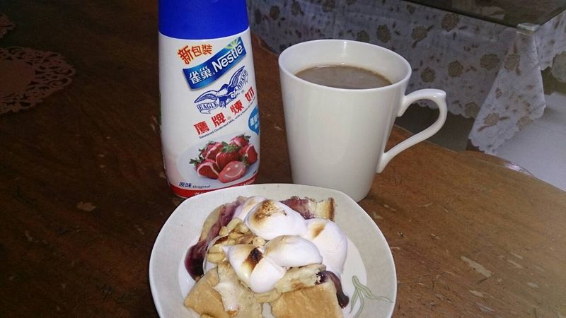 DIY美味草莓吐司(鷹牌煉奶)