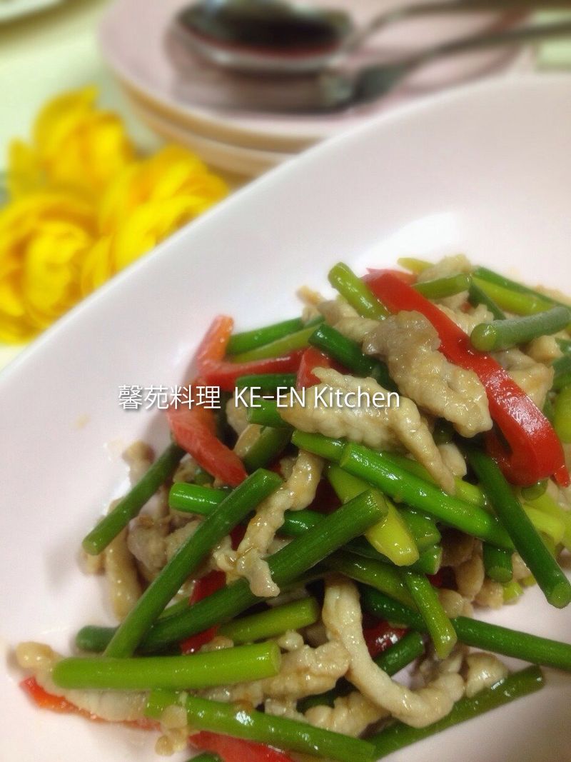 蒜苔肉絲