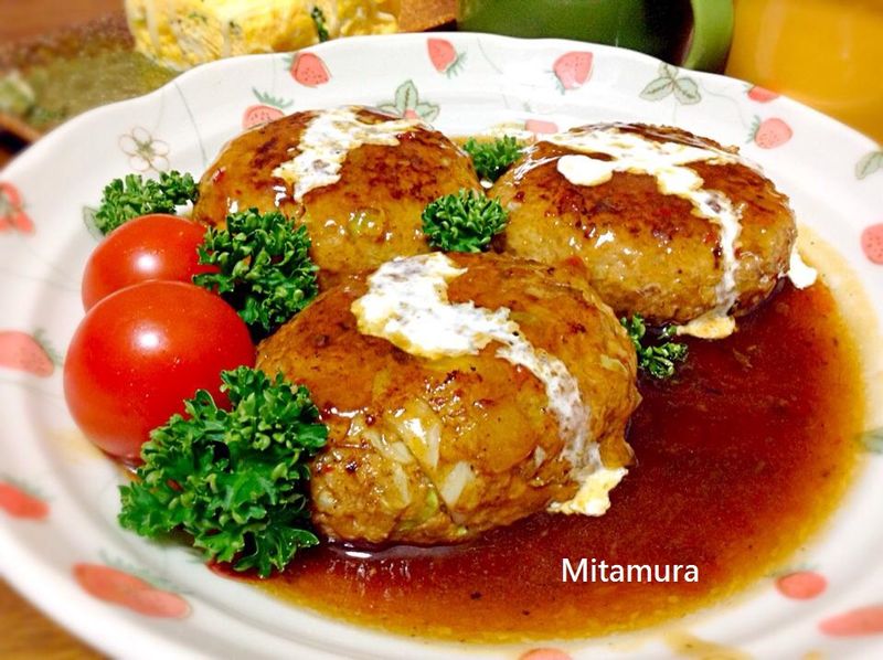 醬燒漢堡排(煮込みハンバーグ)