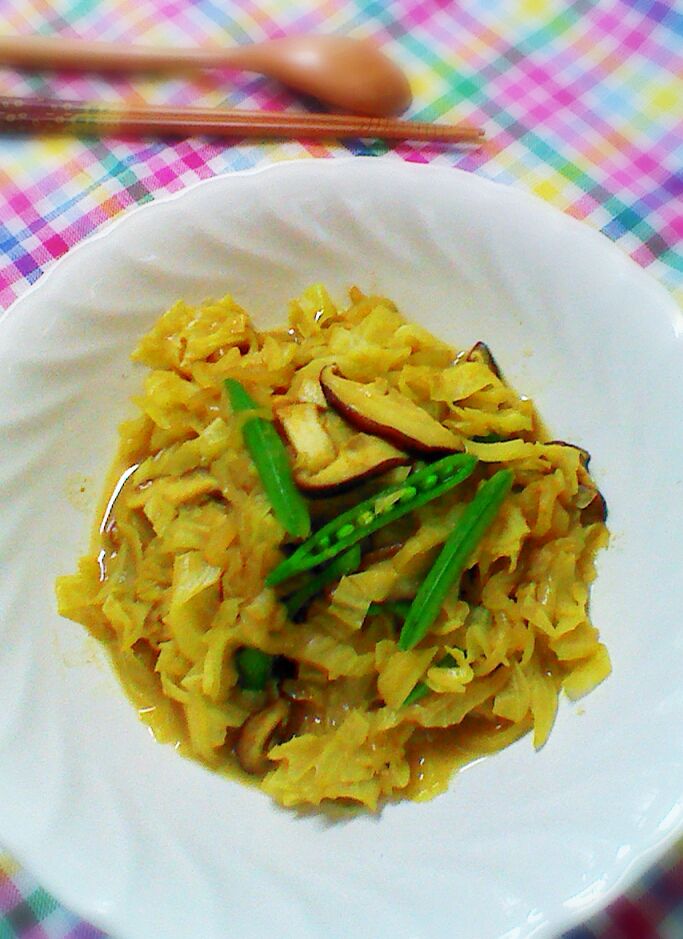 [家常菜]咖哩炒香菇高麗菜(素)