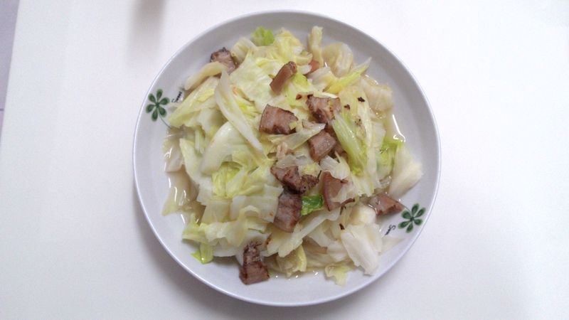 鹹豬肉炒高麗菜