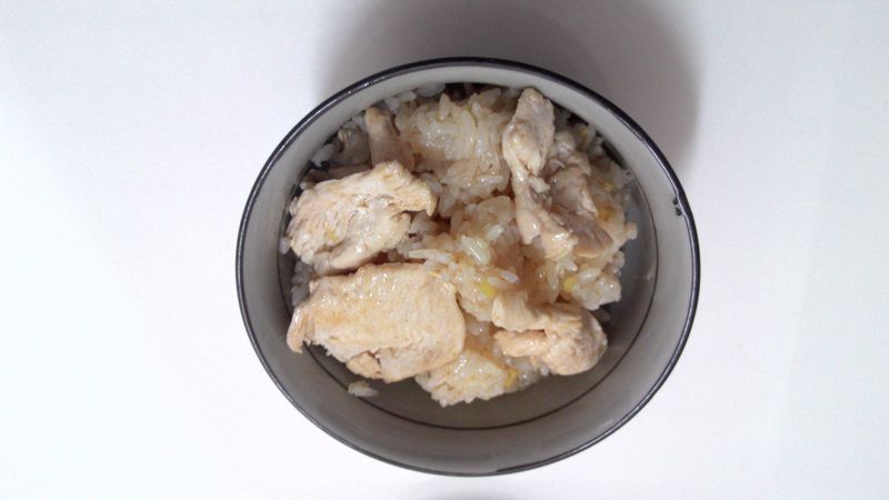 麻油雞油飯