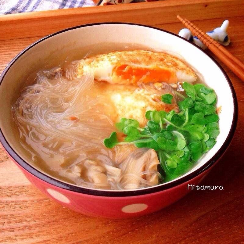 煎蛋冬粉湯