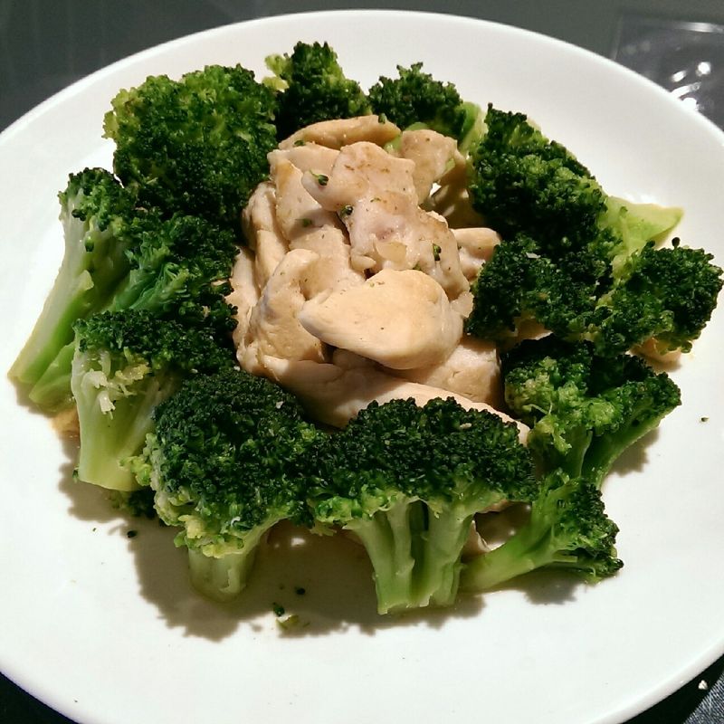 檸檬雞柳炒花椰菜『法蘭克肉舖子』