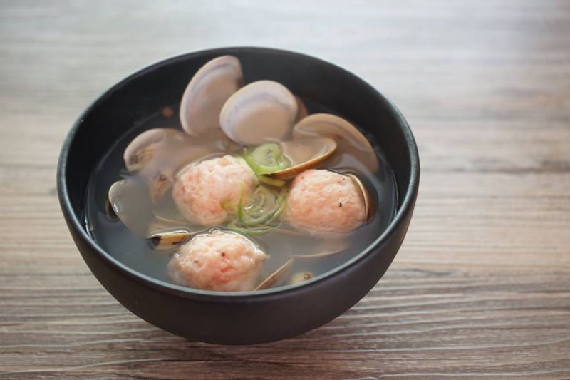 蛤蠣蝦丸湯