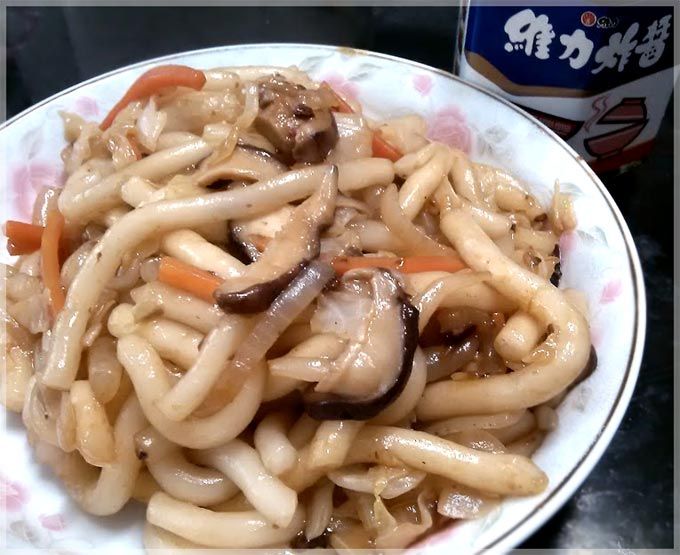 炸醬米苔目~『維力炸醬』