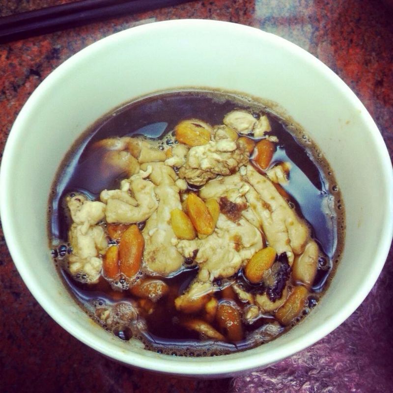 藥燉豬腦湯