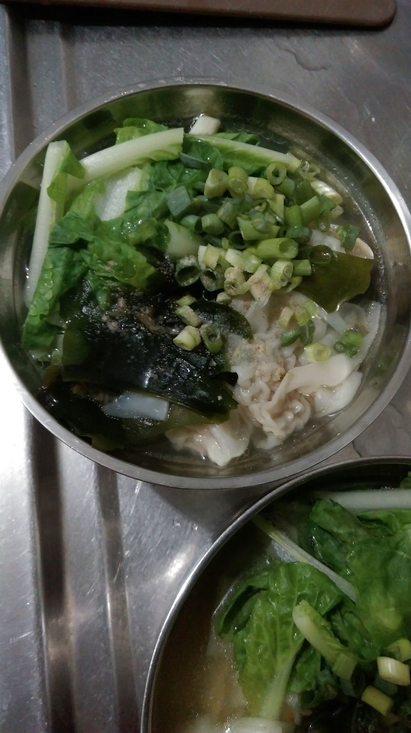 餛飩喬麥麵