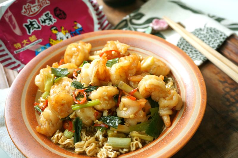 蔥爆蝦仁麵[統一麵創意料理]