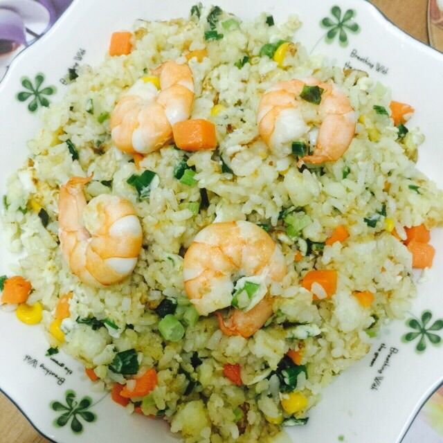 ❤️黃金三色蝦仁蛋炒飯❤️