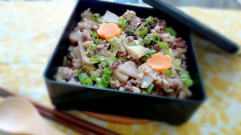 野蔬春筍炊飯