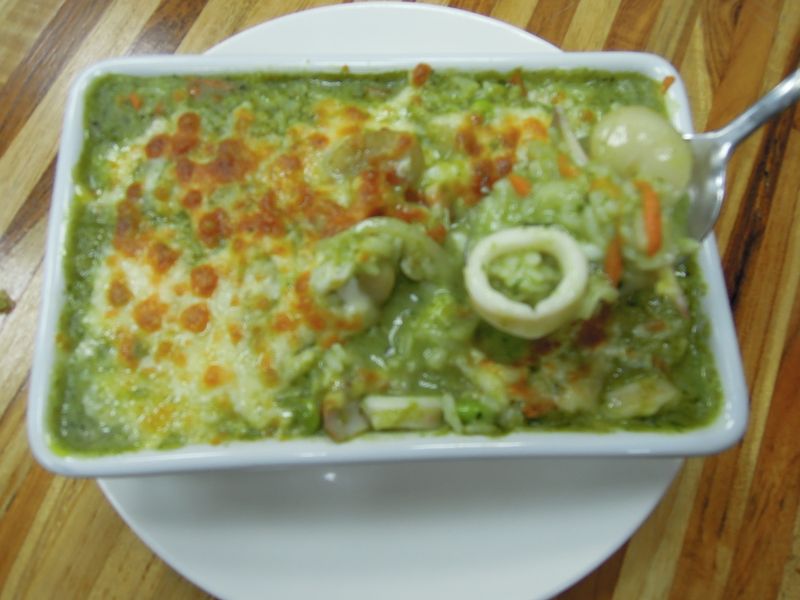 焗烤青醬海鮮燉飯