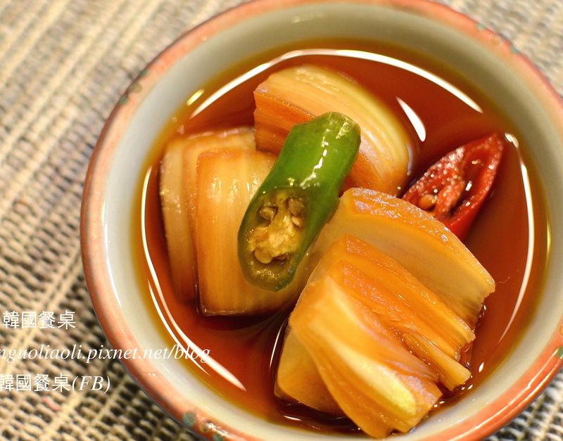清脆酸甜的醃洋蔥,양파장아찌