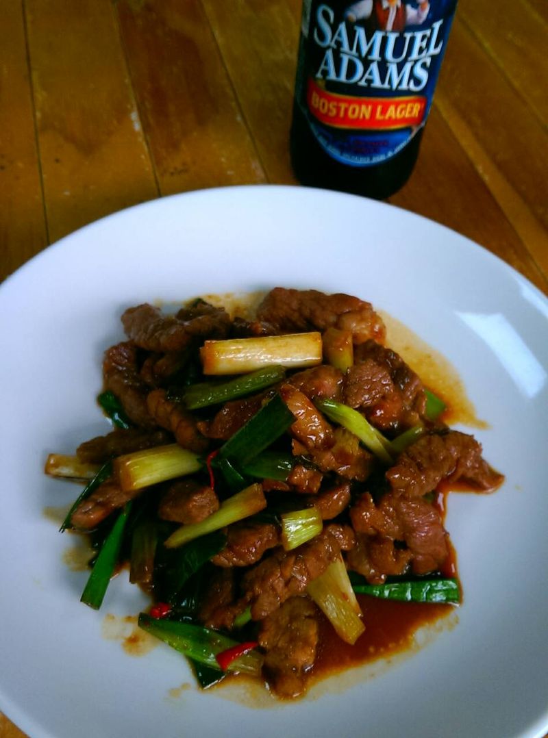 夏天配酒→蔥爆牛肉『法蘭克肉舖子』
