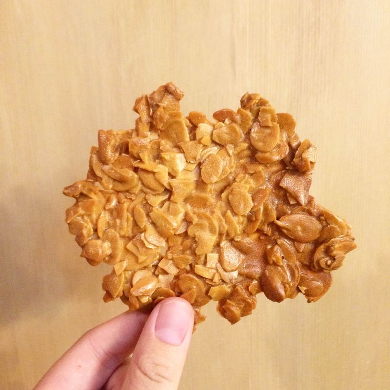 杏仁瓦片