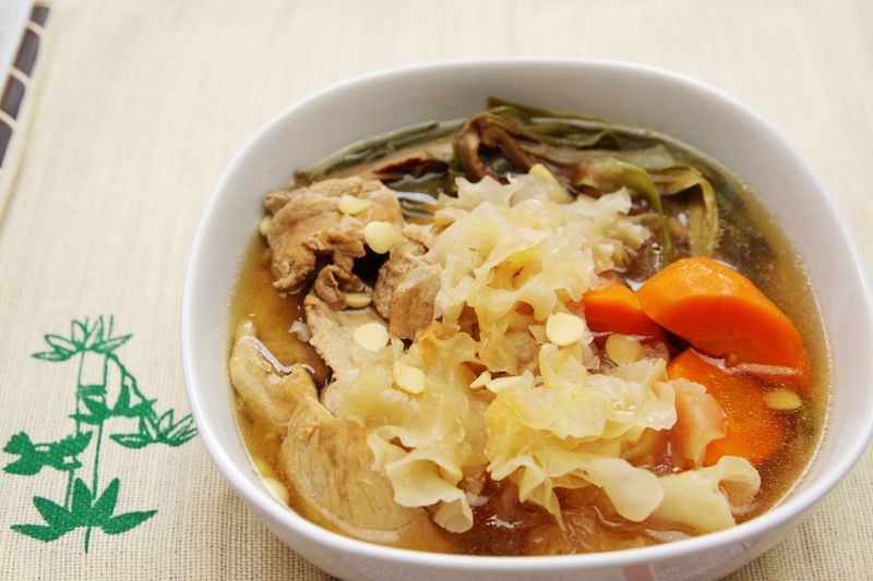 霸王花胡蘿蔔豬肉潤肺湯