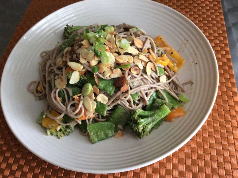杏仁醬蕎麥麵