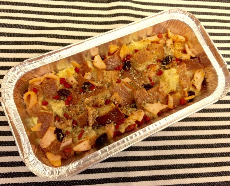鹹麵包布丁