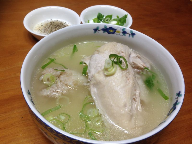 韓式蔘雞湯삼계탕