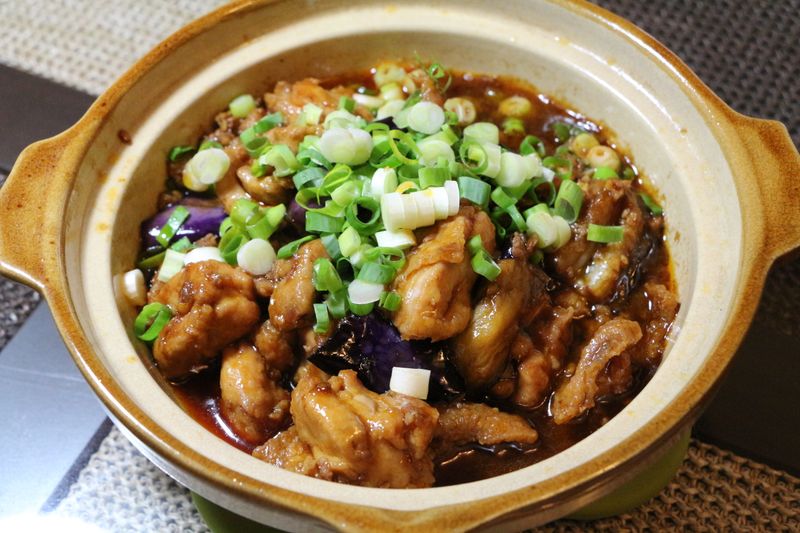 魚香茄雞煲
