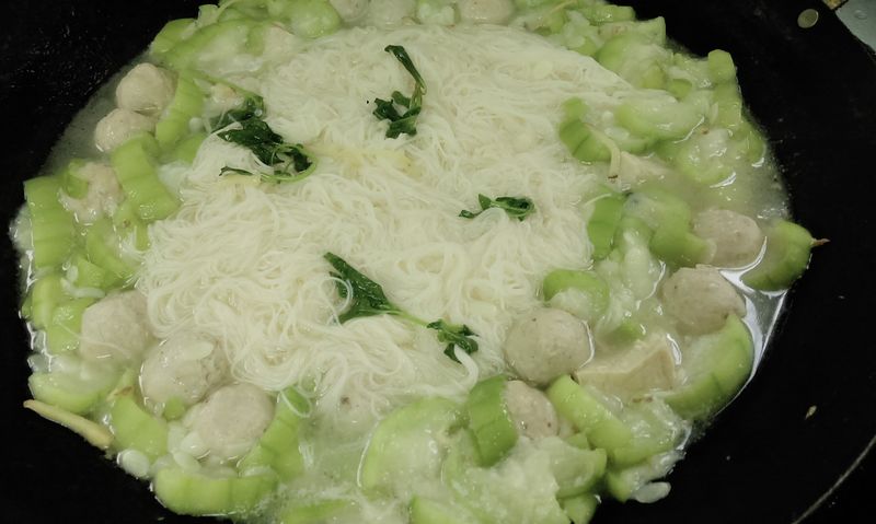 蛋香絲瓜麵線