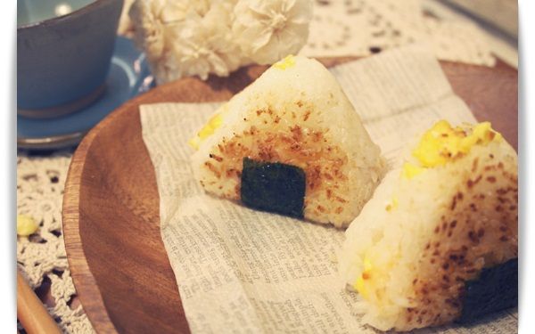 起士蛋鬆飯糰~~帶著鍋巴焦香味!!