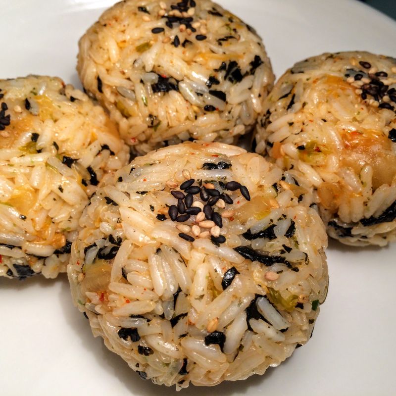 韓式泡菜紫菜拳頭飯糰 주먹밥