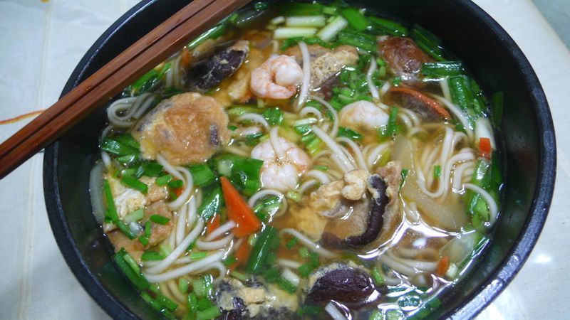 lanni 香菇蛋蝦仁湯麵