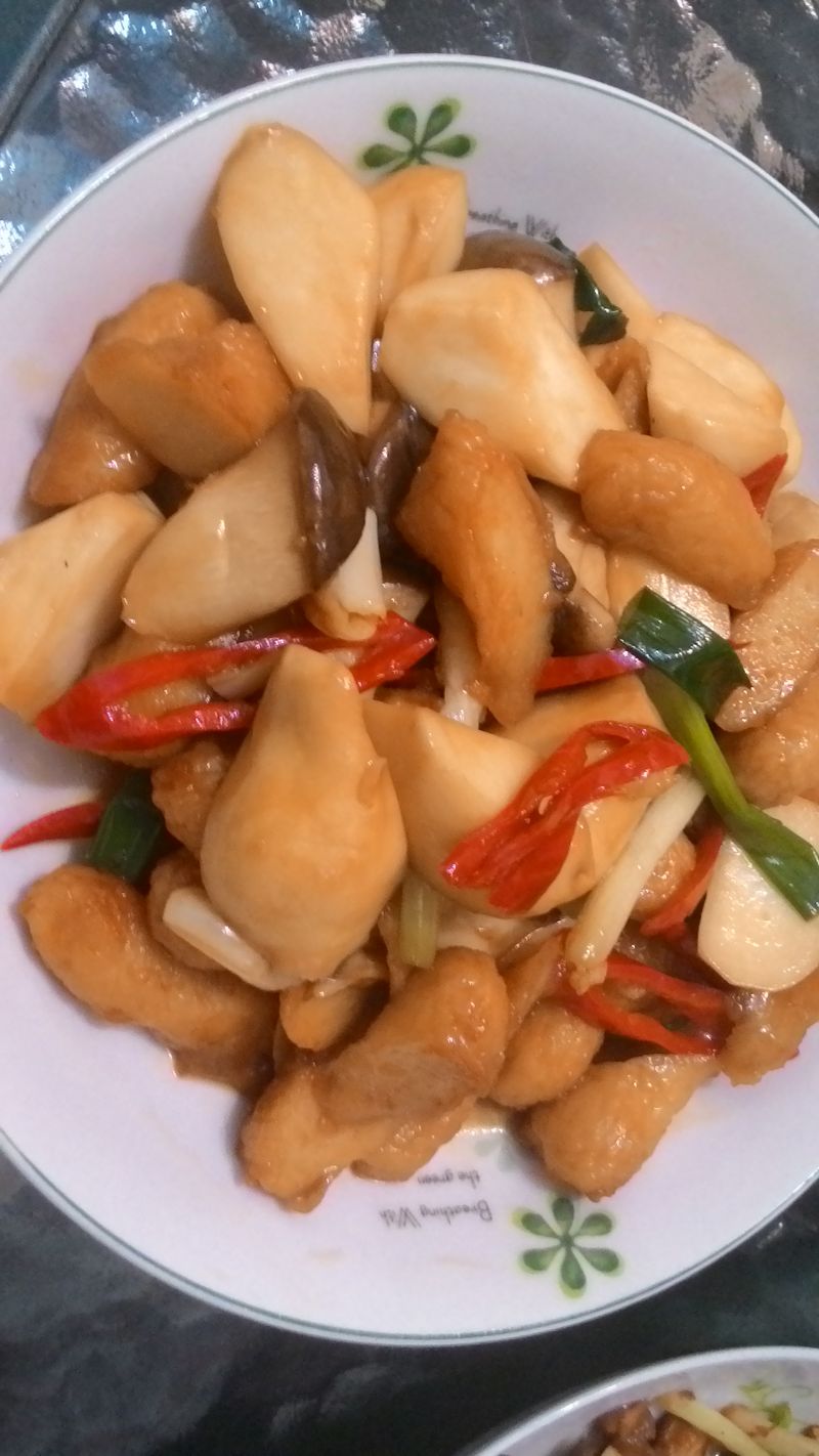 杏鮑菇炒甜不辣