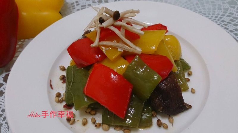 繽紛烤甜椒（只要５分也能出一道菜）