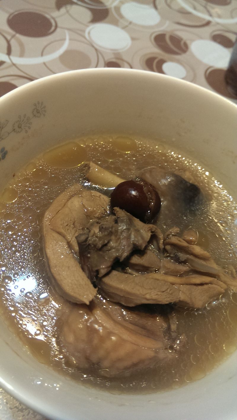 山葡萄雞湯