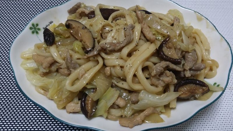 日式炒烏龍麵