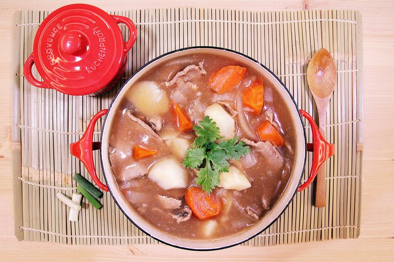 【馬鈴薯燉肉】