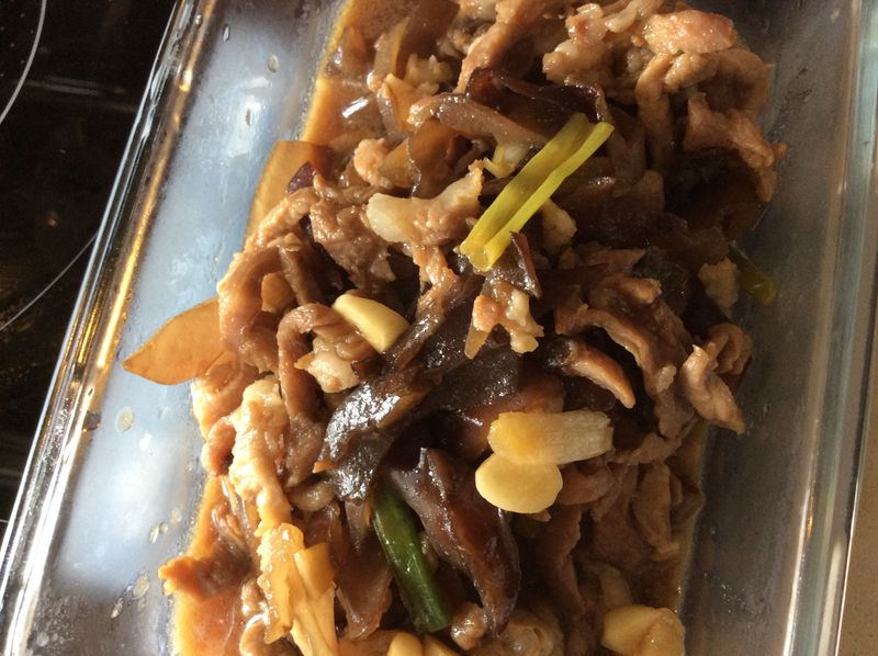 木耳肉絲