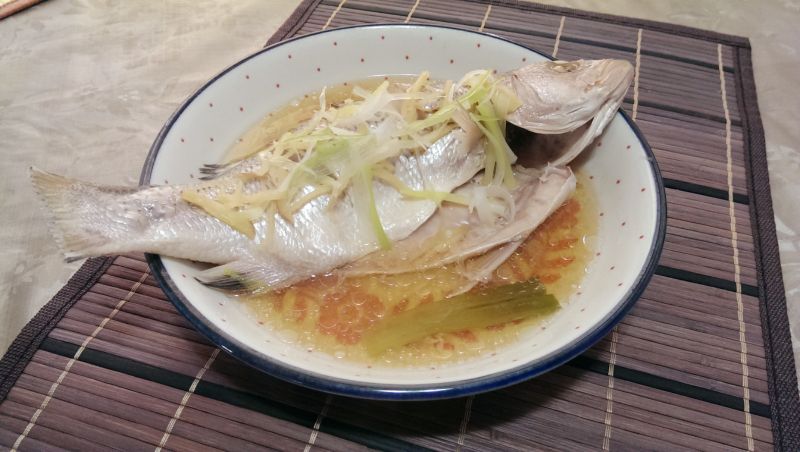 清蒸白鱸魚