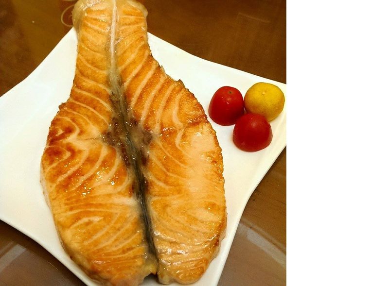 乾煎鮭魚