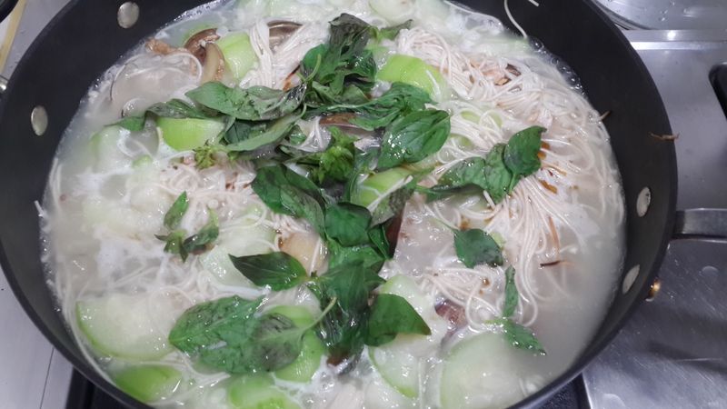 絲瓜蛤蜊細麵