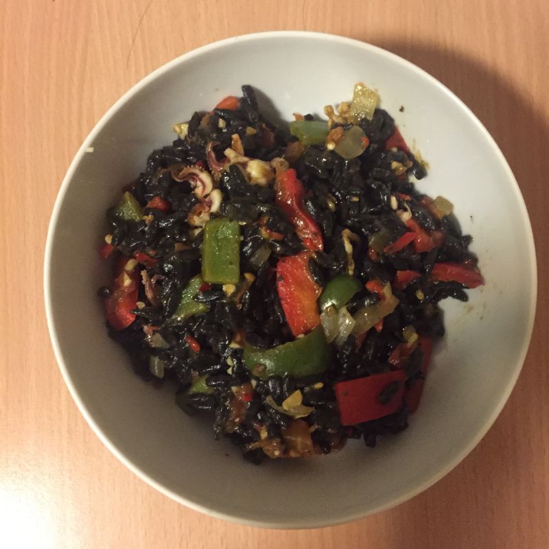 魷魚黑米麵