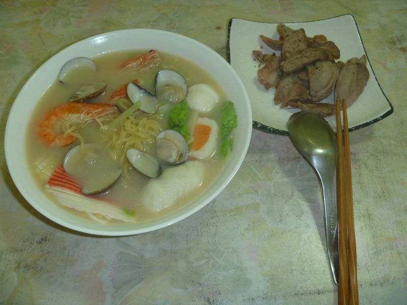 簡易版-海鮮上湯拉麵