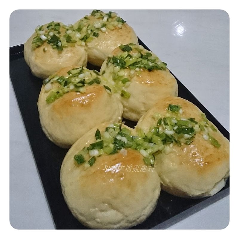 蔥油麵包