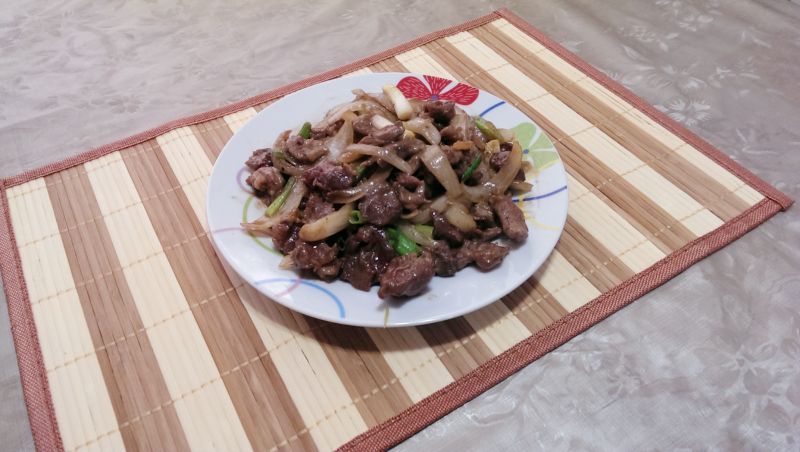 蔥爆黑胡椒牛柳