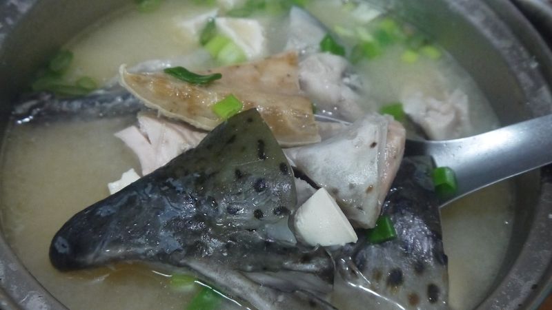 鮭魚味增湯