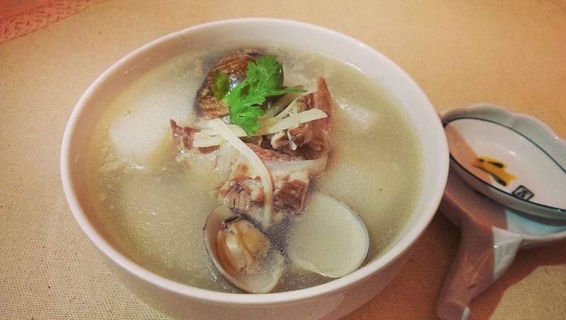 【山藥蛤蠣排骨湯 】
