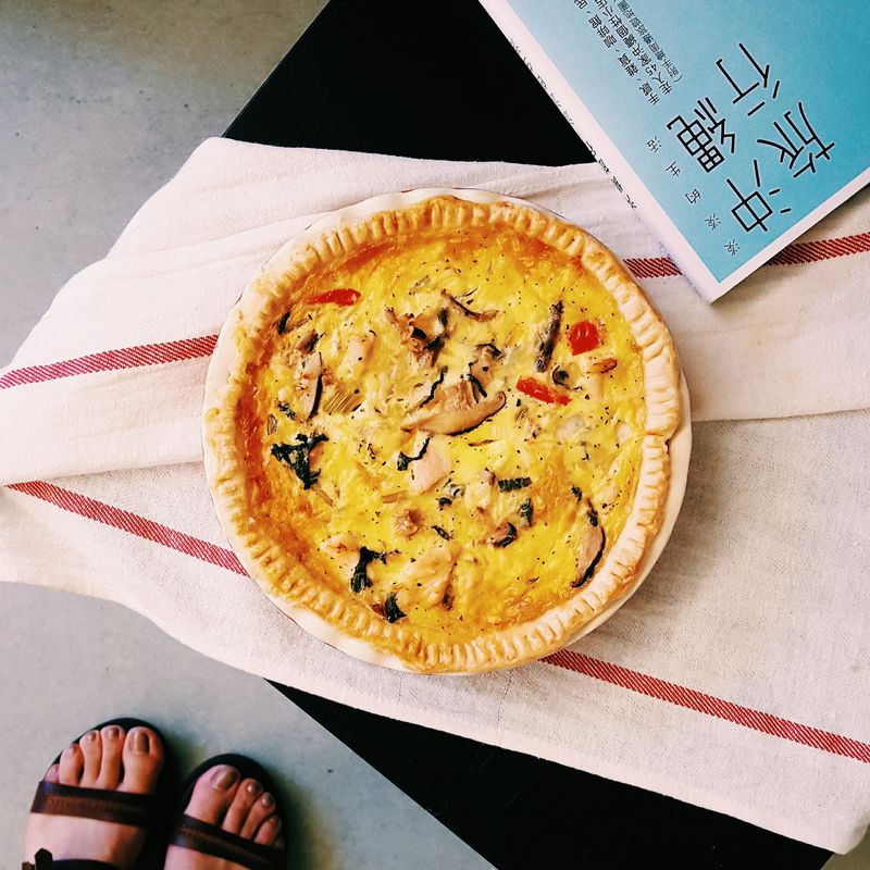 |Quiche|雞肉油菜鹹派佐洋蔥羅勒