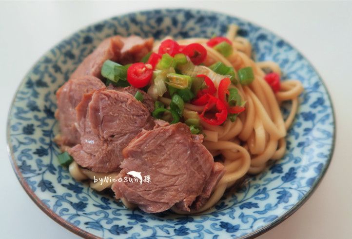 香滷腱子麵