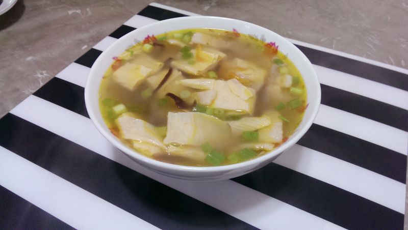 腐竹木耳湯