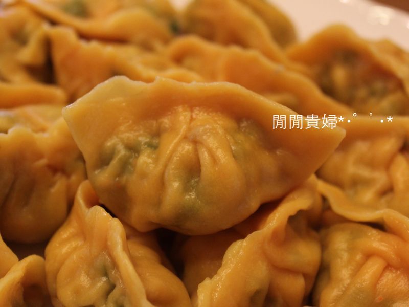 紅配綠-韭菜水餃【手桿紅蘿蔔水餃皮】