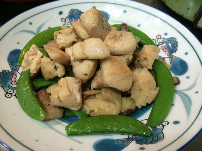 雞肉丁炒鮮蔬