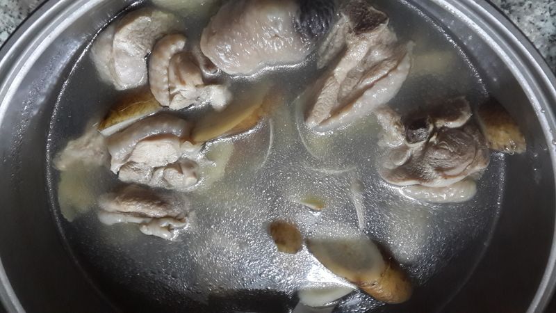 牛蒡蛤蠣雞湯